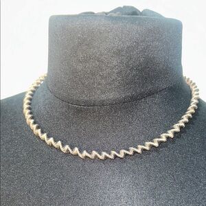 Elegant 925 Silver Zigzag Choker Necklace - Women Jewelry
